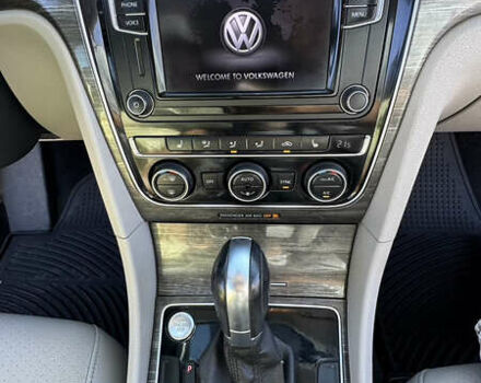 Синий Фольксваген Пассат, объемом двигателя 1.8 л и пробегом 160 тыс. км за 14500 $, фото 9 на Automoto.ua