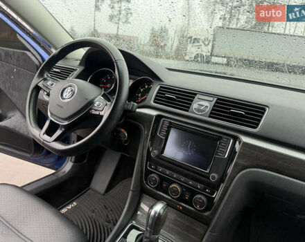 Синий Фольксваген Пассат, объемом двигателя 1.8 л и пробегом 197 тыс. км за 12599 $, фото 31 на Automoto.ua
