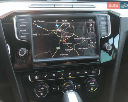 Синій Фольксваген Пассат, об'ємом двигуна 2 л та пробігом 263 тис. км за 16200 $, фото 25 на Automoto.ua