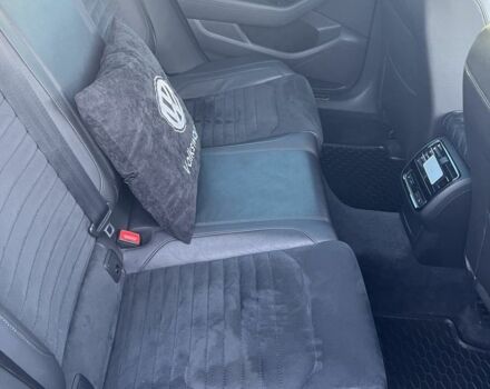 Синій Фольксваген Пассат, об'ємом двигуна 2 л та пробігом 220 тис. км за 17000 $, фото 9 на Automoto.ua