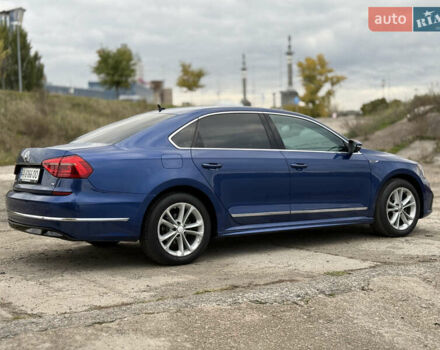 Синий Фольксваген Пассат, объемом двигателя 1.8 л и пробегом 180 тыс. км за 11500 $, фото 8 на Automoto.ua