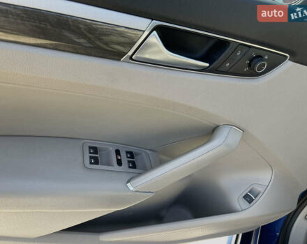 Синій Фольксваген Пассат, об'ємом двигуна 1.8 л та пробігом 226 тис. км за 12999 $, фото 16 на Automoto.ua