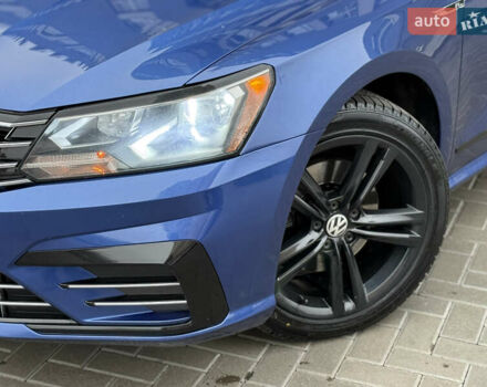 Синій Фольксваген Пассат, об'ємом двигуна 1.8 л та пробігом 179 тис. км за 12999 $, фото 5 на Automoto.ua
