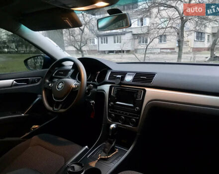 Синий Фольксваген Пассат, объемом двигателя 1.8 л и пробегом 161 тыс. км за 12700 $, фото 18 на Automoto.ua