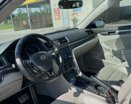 Синій Фольксваген Пассат, об'ємом двигуна 1.8 л та пробігом 226 тис. км за 12999 $, фото 10 на Automoto.ua