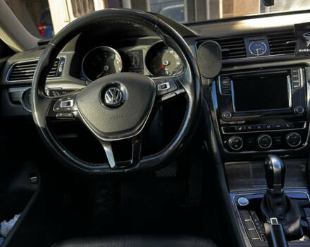 Синий Фольксваген Пассат, объемом двигателя 1.8 л и пробегом 180 тыс. км за 13300 $, фото 14 на Automoto.ua