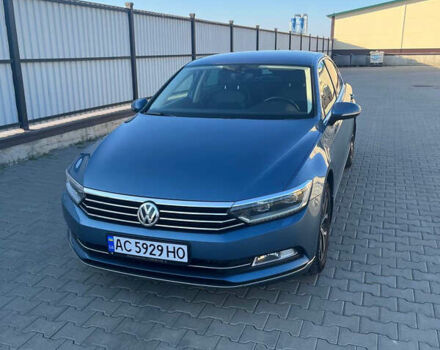 Синий Фольксваген Пассат, объемом двигателя 2 л и пробегом 220 тыс. км за 17400 $, фото 1 на Automoto.ua