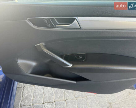 Синий Фольксваген Пассат, объемом двигателя 1.8 л и пробегом 110 тыс. км за 12800 $, фото 14 на Automoto.ua