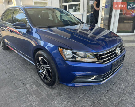 Синий Фольксваген Пассат, объемом двигателя 1.8 л и пробегом 110 тыс. км за 12800 $, фото 2 на Automoto.ua