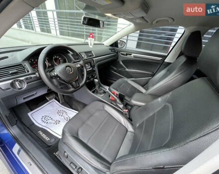 Синий Фольксваген Пассат, объемом двигателя 1.8 л и пробегом 219 тыс. км за 12900 $, фото 12 на Automoto.ua