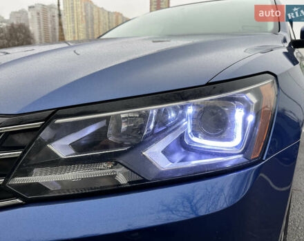 Синій Фольксваген Пассат, об'ємом двигуна 1.8 л та пробігом 173 тис. км за 13800 $, фото 6 на Automoto.ua