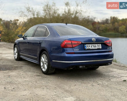 Синий Фольксваген Пассат, объемом двигателя 1.8 л и пробегом 180 тыс. км за 11500 $, фото 5 на Automoto.ua