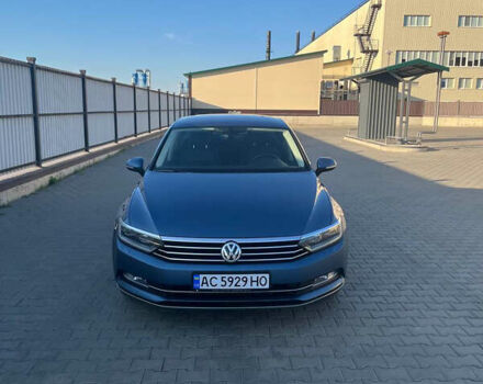 Синий Фольксваген Пассат, объемом двигателя 2 л и пробегом 220 тыс. км за 17400 $, фото 2 на Automoto.ua