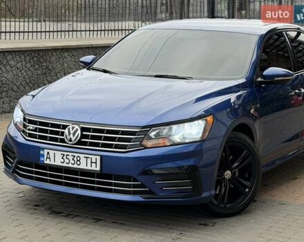 Синий Фольксваген Пассат, объемом двигателя 1.8 л и пробегом 179 тыс. км за 13800 $, фото 4 на Automoto.ua