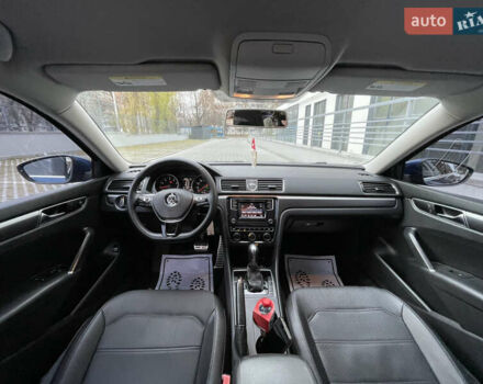 Синий Фольксваген Пассат, объемом двигателя 1.8 л и пробегом 219 тыс. км за 12900 $, фото 17 на Automoto.ua