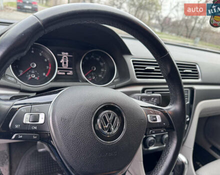 Синий Фольксваген Пассат, объемом двигателя 1.8 л и пробегом 149 тыс. км за 14200 $, фото 8 на Automoto.ua