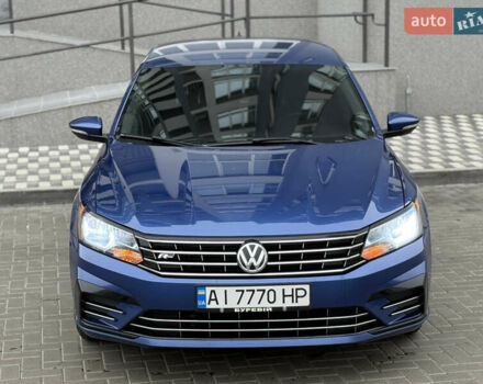 Синій Фольксваген Пассат, об'ємом двигуна 1.8 л та пробігом 179 тис. км за 12999 $, фото 13 на Automoto.ua