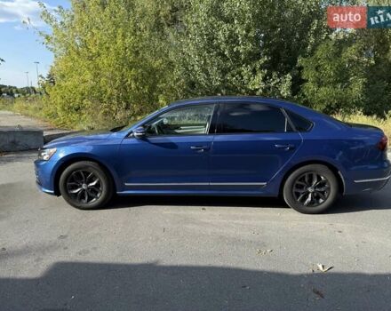 Синий Фольксваген Пассат, объемом двигателя 1.8 л и пробегом 152 тыс. км за 14000 $, фото 6 на Automoto.ua