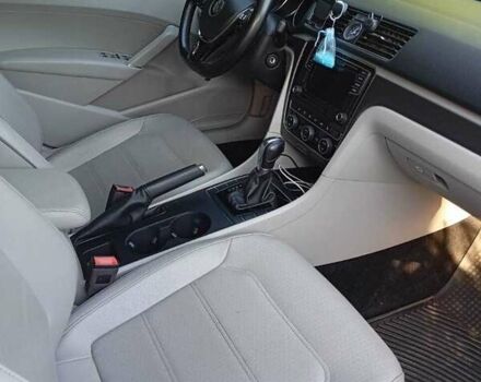 Синій Фольксваген Пассат, об'ємом двигуна 1.8 л та пробігом 110 тис. км за 14500 $, фото 9 на Automoto.ua