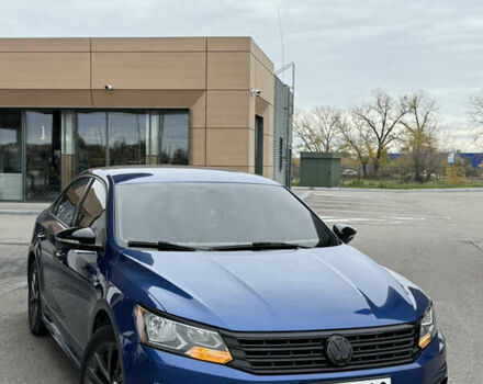 Синий Фольксваген Пассат, объемом двигателя 1.8 л и пробегом 276 тыс. км за 10999 $, фото 1 на Automoto.ua