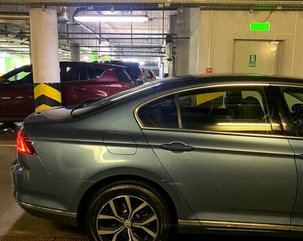 Синій Фольксваген Пассат, об'ємом двигуна 1.8 л та пробігом 190 тис. км за 17000 $, фото 4 на Automoto.ua