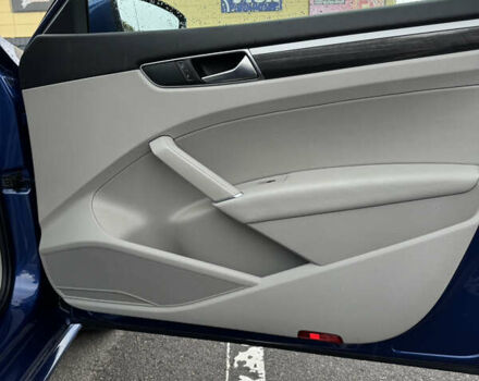 Синий Фольксваген Пассат, объемом двигателя 1.8 л и пробегом 160 тыс. км за 12950 $, фото 58 на Automoto.ua