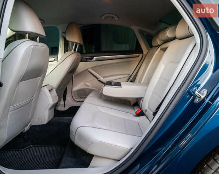 Синий Фольксваген Пассат, объемом двигателя 1.98 л и пробегом 98 тыс. км за 18000 $, фото 30 на Automoto.ua