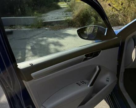 Синий Фольксваген Пассат, объемом двигателя 1.8 л и пробегом 152 тыс. км за 14000 $, фото 16 на Automoto.ua