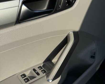 Синий Фольксваген Пассат, объемом двигателя 1.8 л и пробегом 152 тыс. км за 14000 $, фото 43 на Automoto.ua