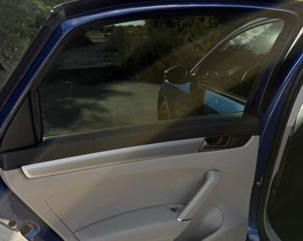 Синий Фольксваген Пассат, объемом двигателя 1.8 л и пробегом 152 тыс. км за 14000 $, фото 7 на Automoto.ua