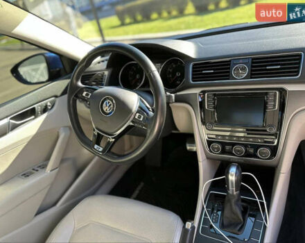 Синий Фольксваген Пассат, объемом двигателя 1.8 л и пробегом 110 тыс. км за 15500 $, фото 17 на Automoto.ua