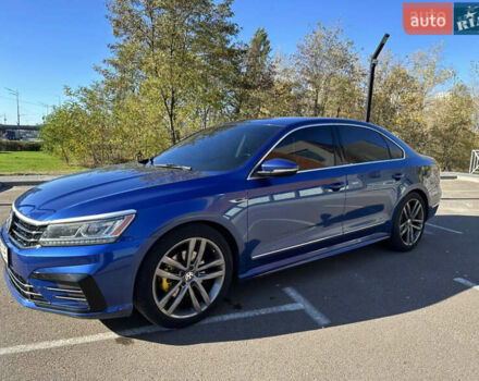 Синий Фольксваген Пассат, объемом двигателя 1.8 л и пробегом 110 тыс. км за 15500 $, фото 4 на Automoto.ua