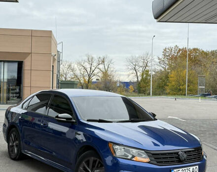 Синий Фольксваген Пассат, объемом двигателя 1.8 л и пробегом 276 тыс. км за 10999 $, фото 6 на Automoto.ua