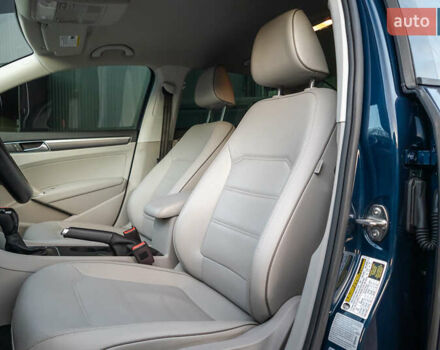 Синий Фольксваген Пассат, объемом двигателя 1.98 л и пробегом 98 тыс. км за 18000 $, фото 24 на Automoto.ua