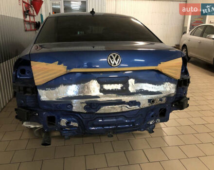 Синий Фольксваген Пассат, объемом двигателя 1.8 л и пробегом 110 тыс. км за 15500 $, фото 30 на Automoto.ua