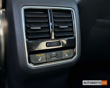 Синій Фольксваген Пассат, об'ємом двигуна 1.8 л та пробігом 127 тис. км за 15600 $, фото 24 на Automoto.ua