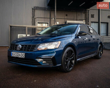 Синий Фольксваген Пассат, объемом двигателя 1.98 л и пробегом 98 тыс. км за 18000 $, фото 2 на Automoto.ua