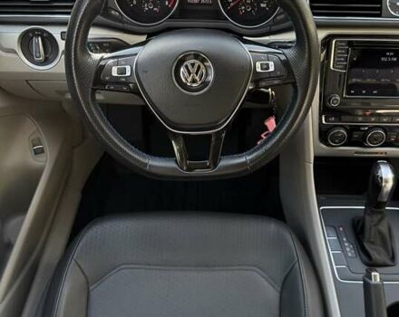 Синий Фольксваген Пассат, объемом двигателя 1.8 л и пробегом 152 тыс. км за 14000 $, фото 32 на Automoto.ua