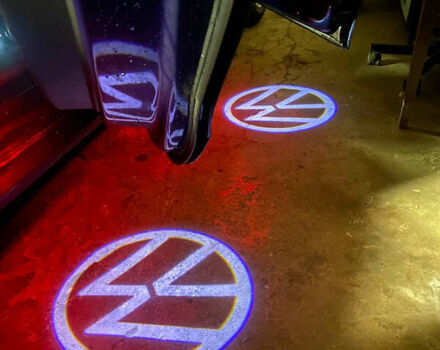 Синий Фольксваген Пассат, объемом двигателя 1.8 л и пробегом 147 тыс. км за 15999 $, фото 25 на Automoto.ua