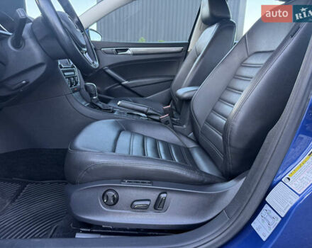 Синій Фольксваген Пассат, об'ємом двигуна 1.8 л та пробігом 248 тис. км за 13900 $, фото 21 на Automoto.ua