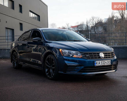 Синий Фольксваген Пассат, объемом двигателя 1.98 л и пробегом 98 тыс. км за 18000 $, фото 1 на Automoto.ua