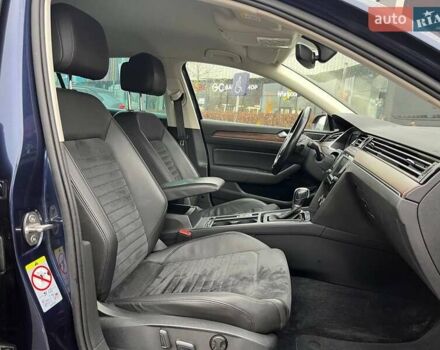 Синий Фольксваген Пассат, объемом двигателя 1.97 л и пробегом 66 тыс. км за 25990 $, фото 11 на Automoto.ua