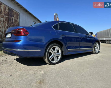 Синий Фольксваген Пассат, объемом двигателя 1.8 л и пробегом 123 тыс. км за 12100 $, фото 4 на Automoto.ua