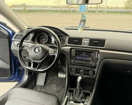 Синий Фольксваген Пассат, объемом двигателя 1.8 л и пробегом 276 тыс. км за 10999 $, фото 13 на Automoto.ua