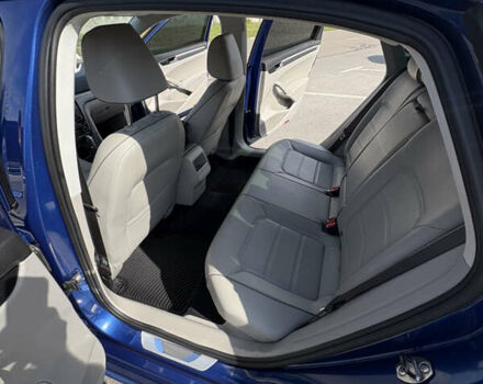 Синий Фольксваген Пассат, объемом двигателя 1.8 л и пробегом 118 тыс. км за 15900 $, фото 11 на Automoto.ua