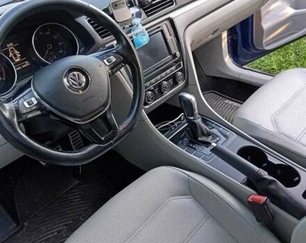 Синій Фольксваген Пассат, об'ємом двигуна 1.8 л та пробігом 110 тис. км за 14500 $, фото 6 на Automoto.ua