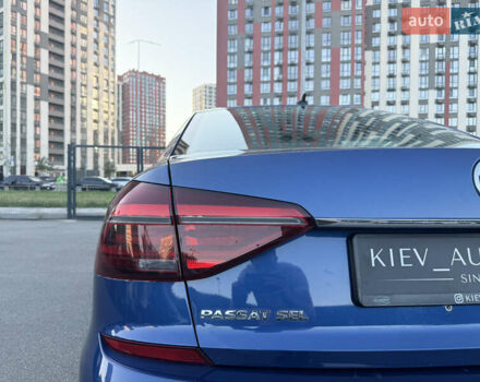 Синій Фольксваген Пассат, об'ємом двигуна 1.8 л та пробігом 248 тис. км за 13900 $, фото 12 на Automoto.ua