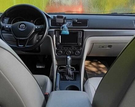 Синій Фольксваген Пассат, об'ємом двигуна 1.8 л та пробігом 110 тис. км за 14500 $, фото 5 на Automoto.ua