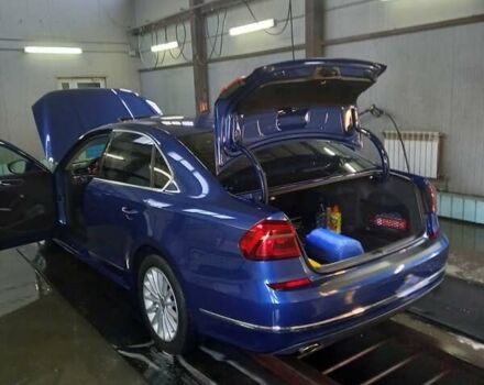 Синий Фольксваген Пассат, объемом двигателя 1.8 л и пробегом 135 тыс. км за 14700 $, фото 6 на Automoto.ua