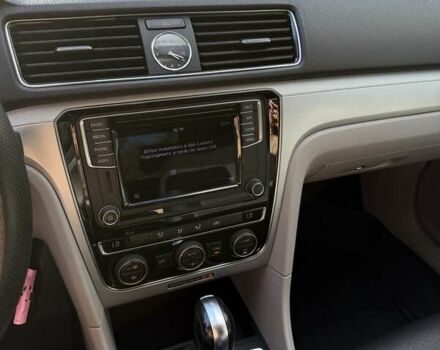 Синий Фольксваген Пассат, объемом двигателя 1.8 л и пробегом 152 тыс. км за 14000 $, фото 29 на Automoto.ua